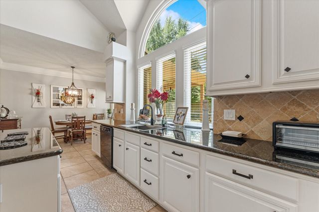 16314 Avenplace Road, Tomball, TX 77377