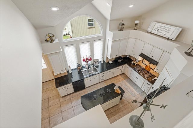16314 Avenplace Road, Tomball, TX 77377