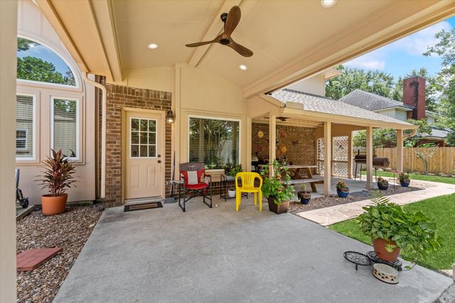 16314 Avenplace Road, Tomball, TX 77377