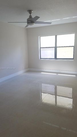 8290 Lake Dr 209, Doral, FL 33166