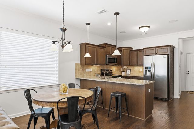 6007 GARRETT VALLEY LN, Arlington, TN 38002