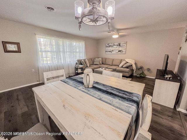 27 Cambridge Circle C, Manchester, NJ 08759