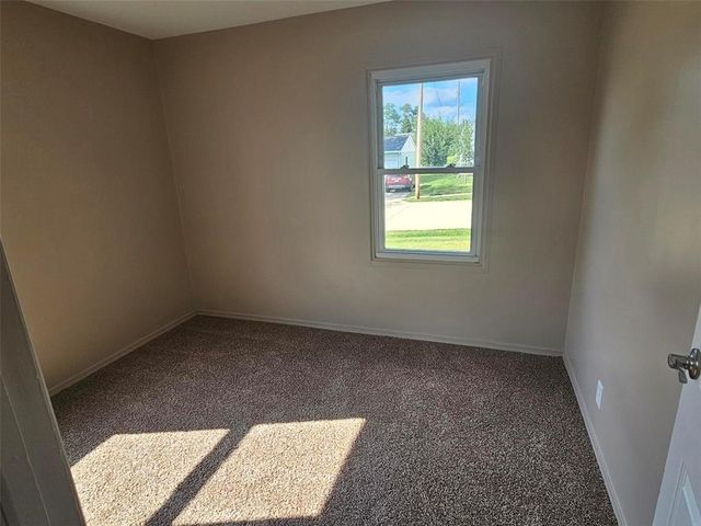 825 Fairview Drive, Marion, IA 52302