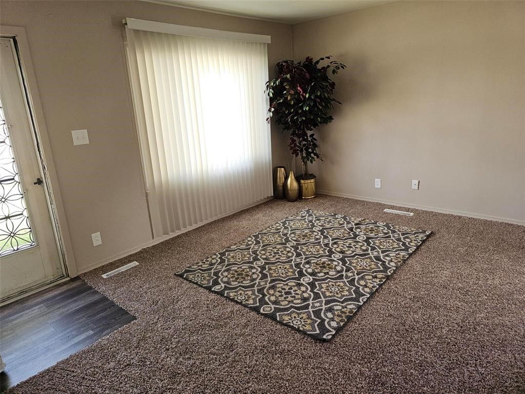 825 Fairview Drive, Marion, IA 52302