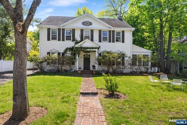 80 Glenwood Road, Englewood, NJ 07631
