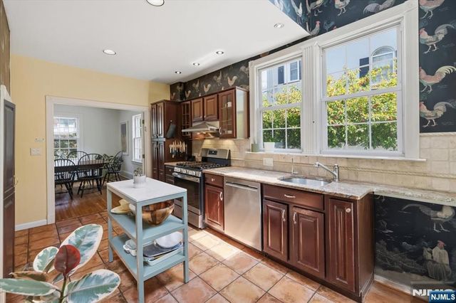 80 Glenwood Road, Englewood, NJ 07631