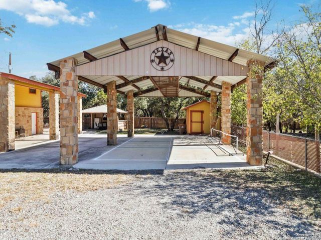 2481 Lakeshore, Canyon Lake, TX 78133