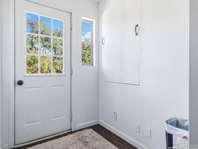 2481 Lakeshore, Canyon Lake, TX 78133