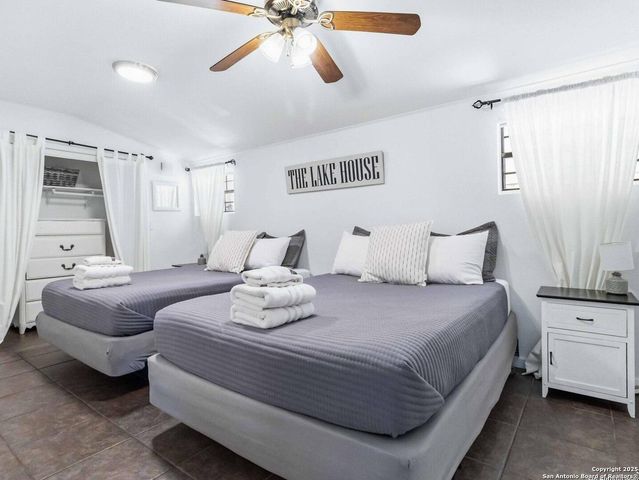 2481 Lakeshore, Canyon Lake, TX 78133