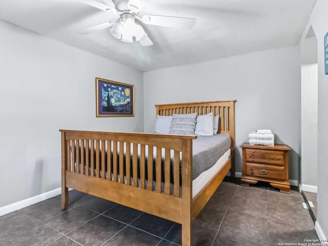 2481 Lakeshore, Canyon Lake, TX 78133