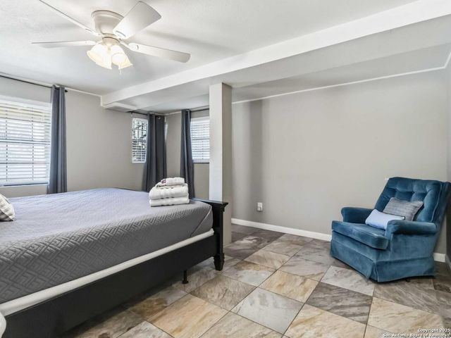 2481 Lakeshore, Canyon Lake, TX 78133