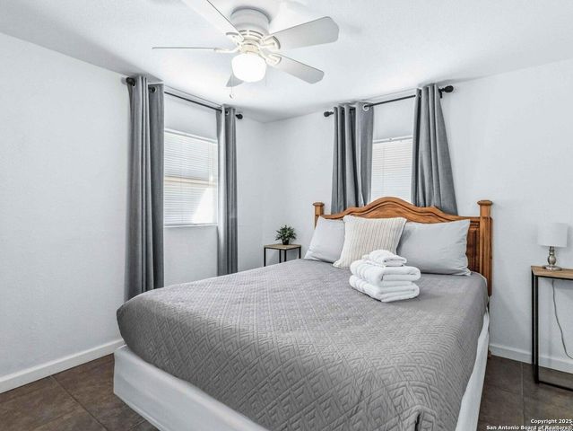 2481 Lakeshore, Canyon Lake, TX 78133