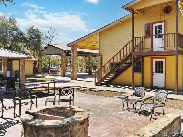 2481 Lakeshore, Canyon Lake, TX 78133