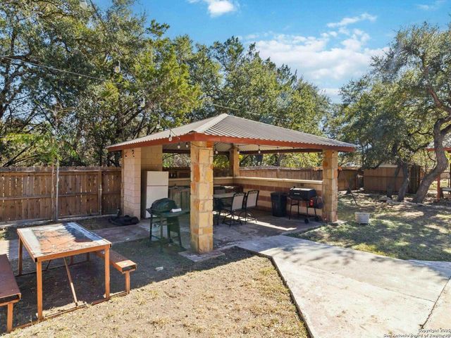 2481 Lakeshore, Canyon Lake, TX 78133