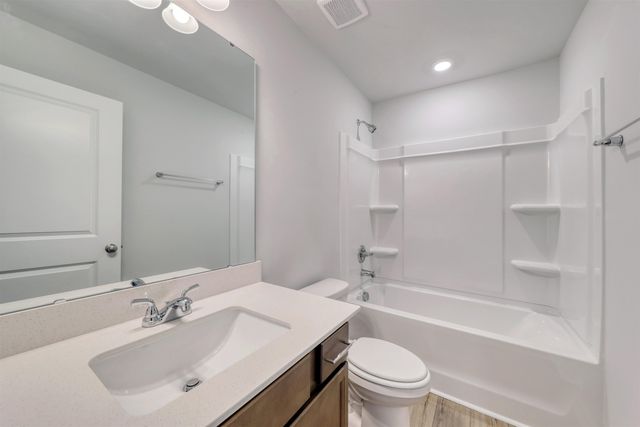 3431 Logan St., Conway, SC 29526