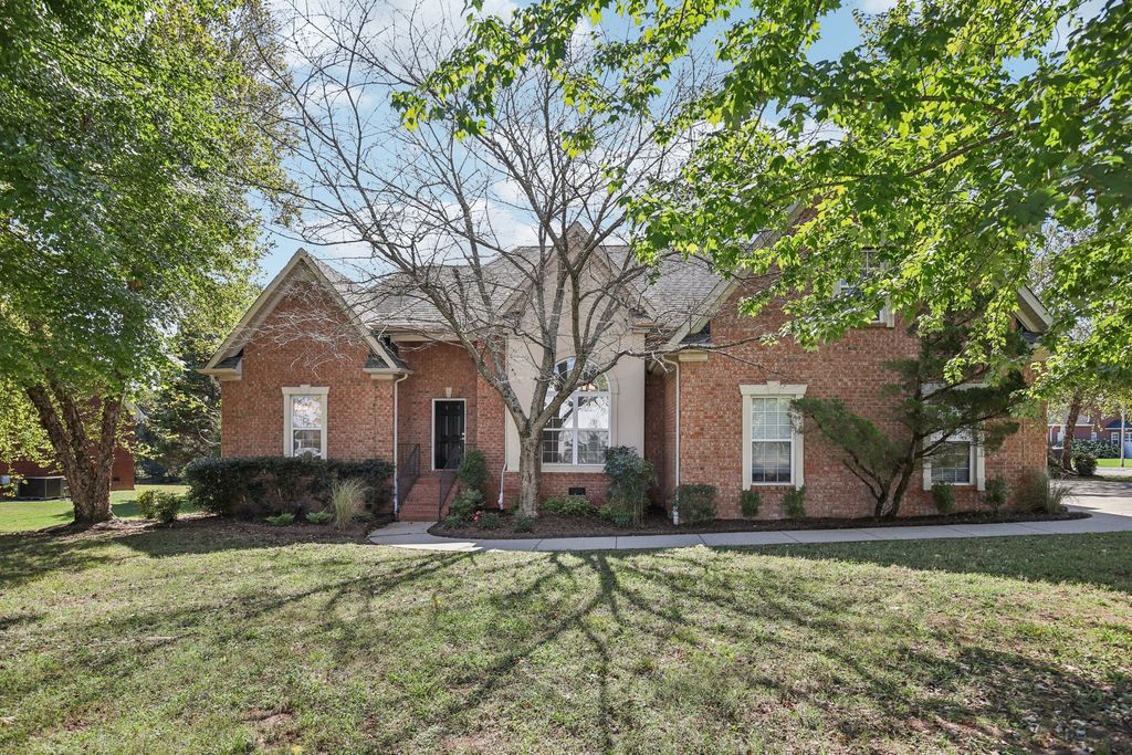 722 Osborne Ln, Murfreesboro, TN 37130