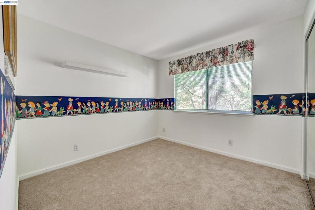 Image 25 of property listing at 15916 Bayberry Ln, San Lorenzo, CA 94580