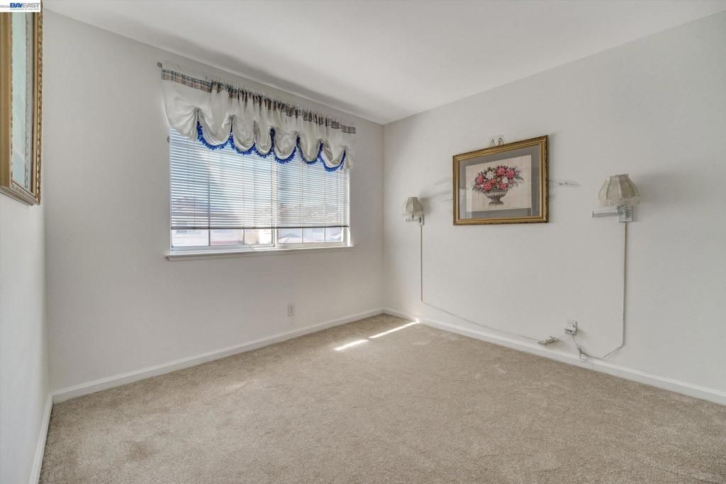 Image 29 of property listing at 15916 Bayberry Ln, San Lorenzo, CA 94580