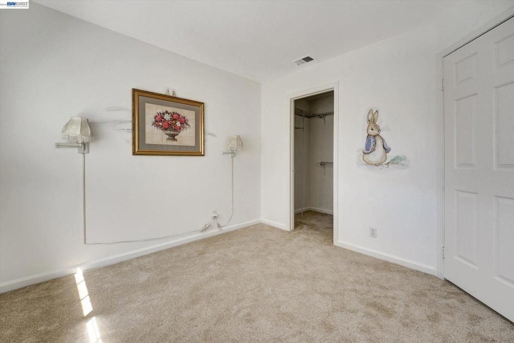 Image 31 of property listing at 15916 Bayberry Ln, San Lorenzo, CA 94580