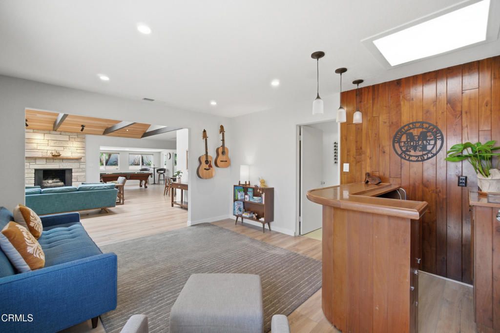 Image 14 of property listing at 4913 Terry Drive, Ventura, CA 93003