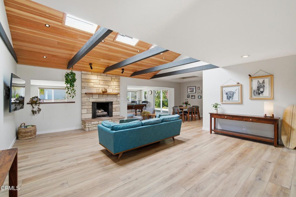 Image 6 of property listing at 4913 Terry Drive, Ventura, CA 93003