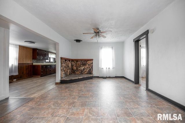 307 5TH Street, South Pekin, IL 61564