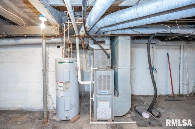 307 5TH Street, South Pekin, IL 61564