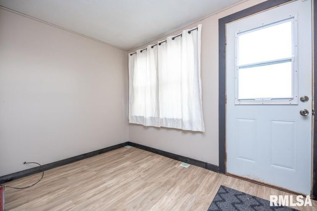 307 5TH Street, South Pekin, IL 61564