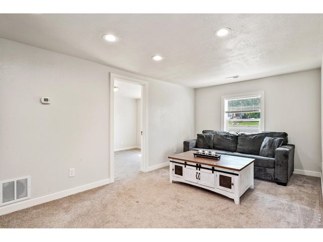 119 N Rutherford Ave, Johnstown, CO 80534
