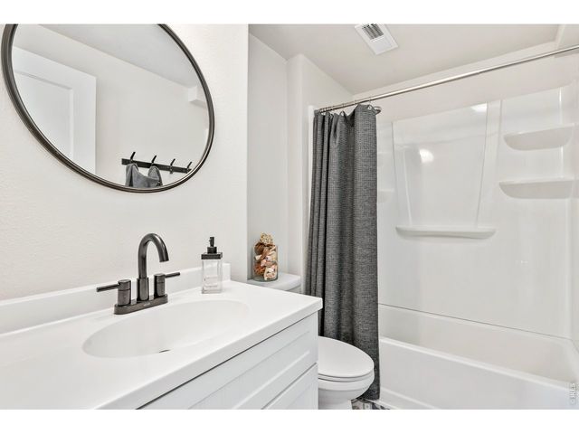 119 N Rutherford Ave, Johnstown, CO 80534