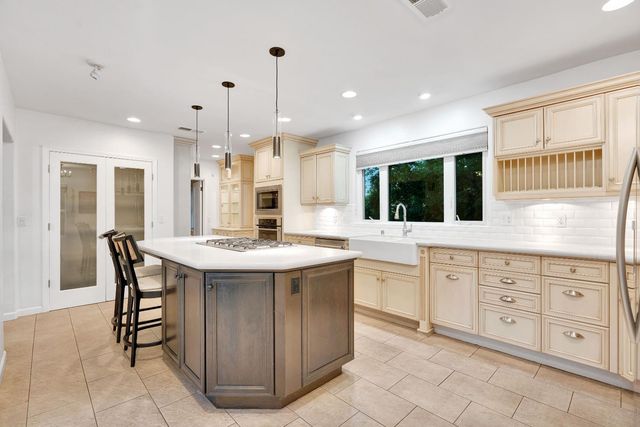 4064 N Wishon Avenue, Fresno, CA 93704