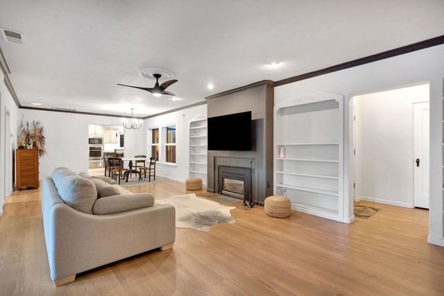 4064 N Wishon Avenue, Fresno, CA 93704