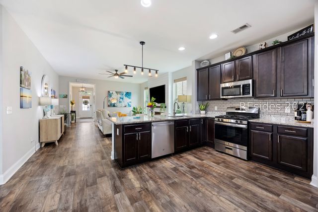 22 7th Ave, Bluffton, SC 29910