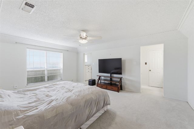 309 Willow Ridge Road, Fort Worth, TX 76103