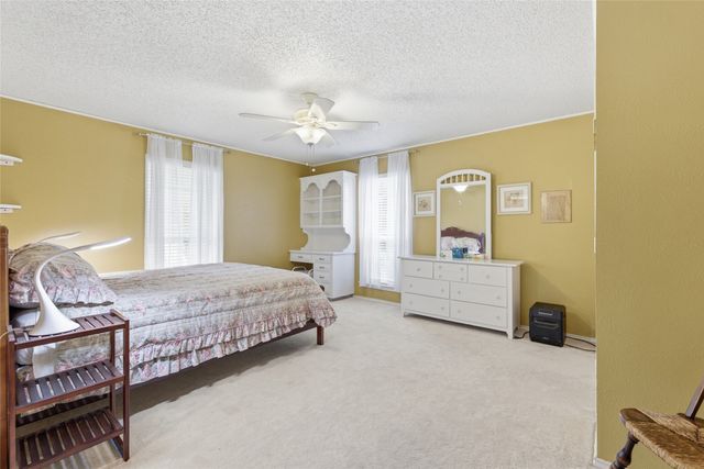 309 Willow Ridge Road, Fort Worth, TX 76103