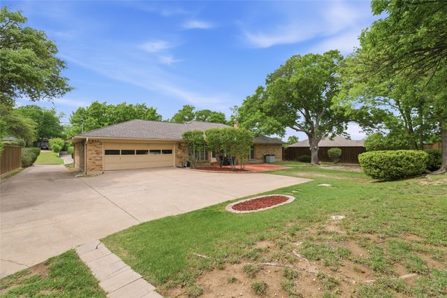 309 Willow Ridge Road, Fort Worth, TX 76103
