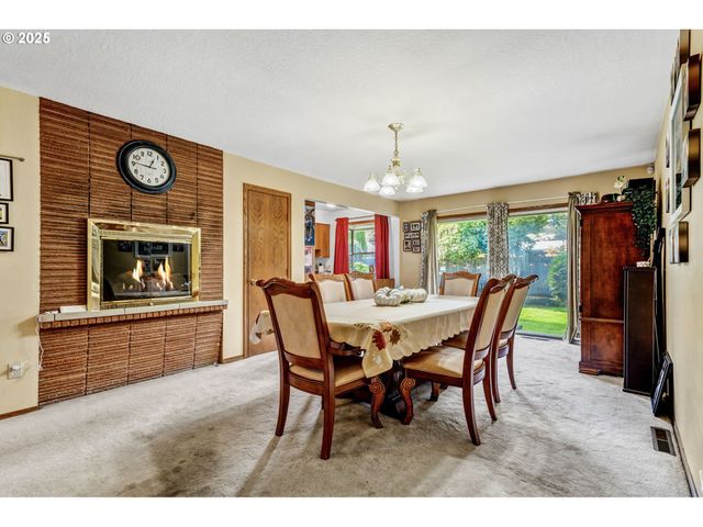 919 Ne 152ND Ave, Portland, OR 97230