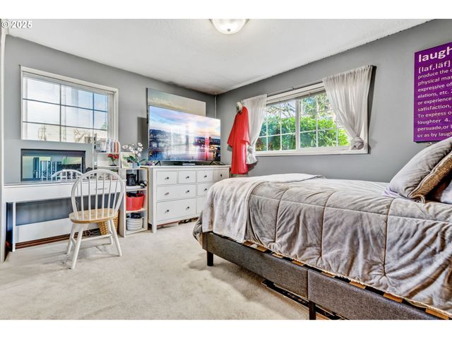 919 Ne 152ND Ave, Portland, OR 97230