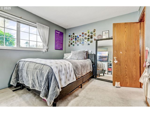 919 Ne 152ND Ave, Portland, OR 97230