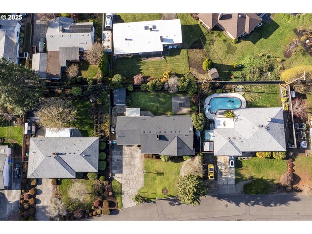 919 Ne 152ND Ave, Portland, OR 97230