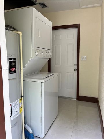 2231 NW 9th Pl H, Fort Lauderdale, FL 33311