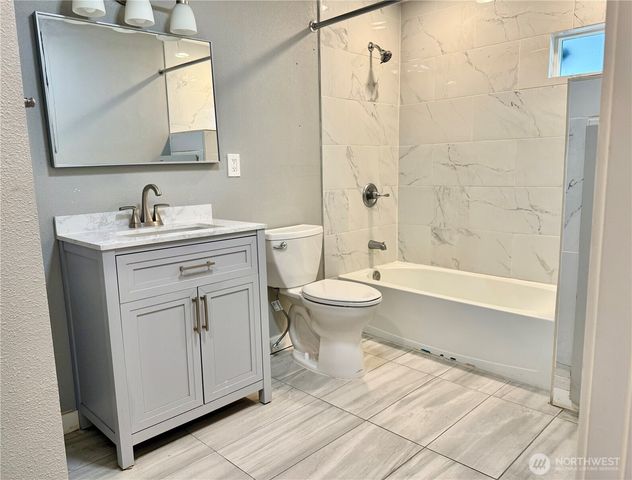 31327 12th Place S, Federal Way, WA 98003