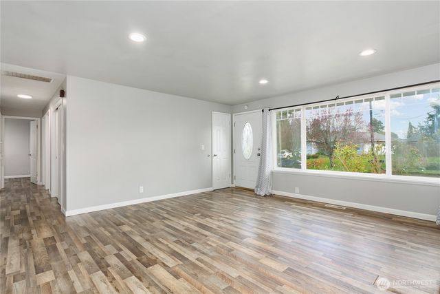31327 12th Place S, Federal Way, WA 98003