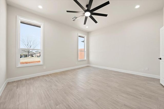 15613 Egerton Place, Edmond, OK 73013
