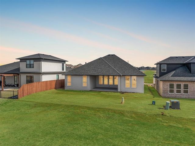 15613 Egerton Place, Edmond, OK 73013