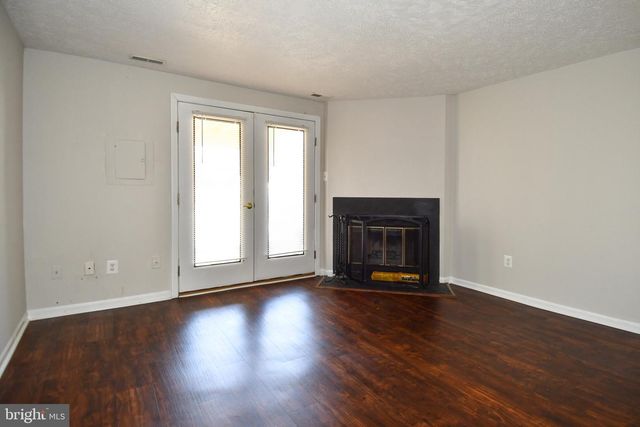 1648 FIELDTHORN DR, Reston, VA 20194