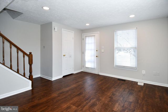 1648 FIELDTHORN DR, Reston, VA 20194