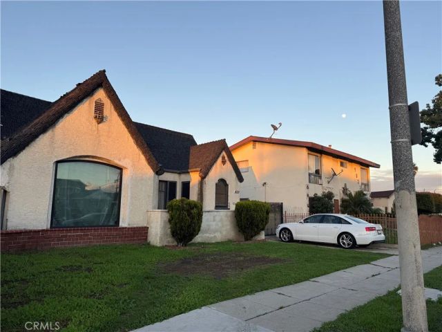1629 W 80th, Los Angeles, CA 90047