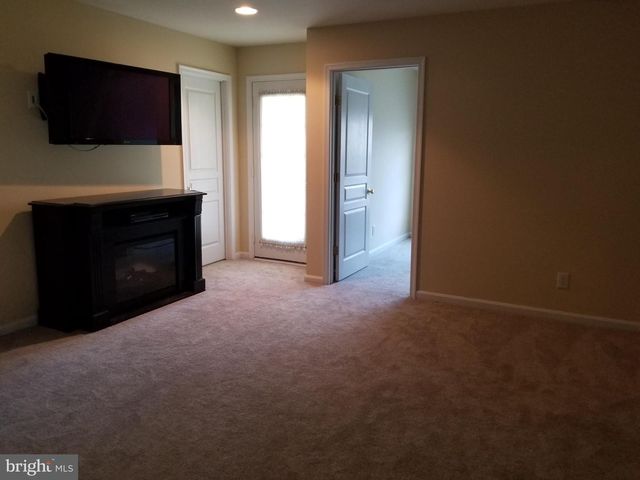 181 HUDSON DR, Phoenixville, PA 19460