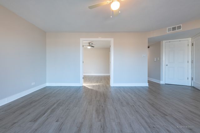 3175 W 115th Street 3E, Merrionette Park, IL 60803